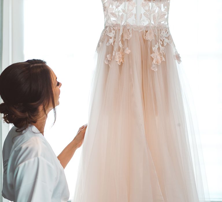 Antonia Berta Muse Tulle Wedding Dress | Rustic Greenery Wedding at Cripps Barn Cotswolds |Wedding_M Photography