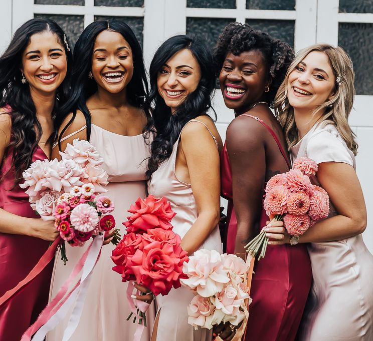 Bridesmaids for wedding with pink colour scheme