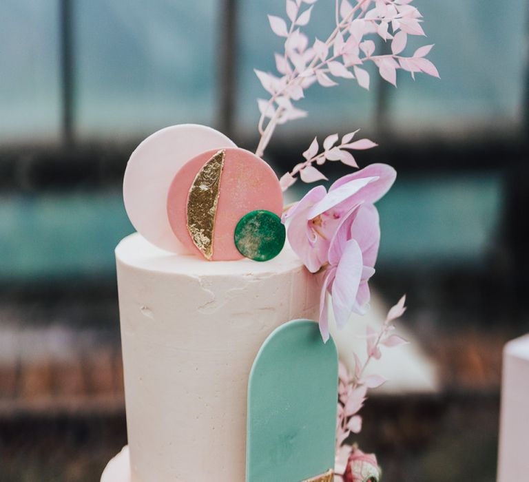 Wedding cake decor and topper for stylish wedding cake by Sugarplum Bakes