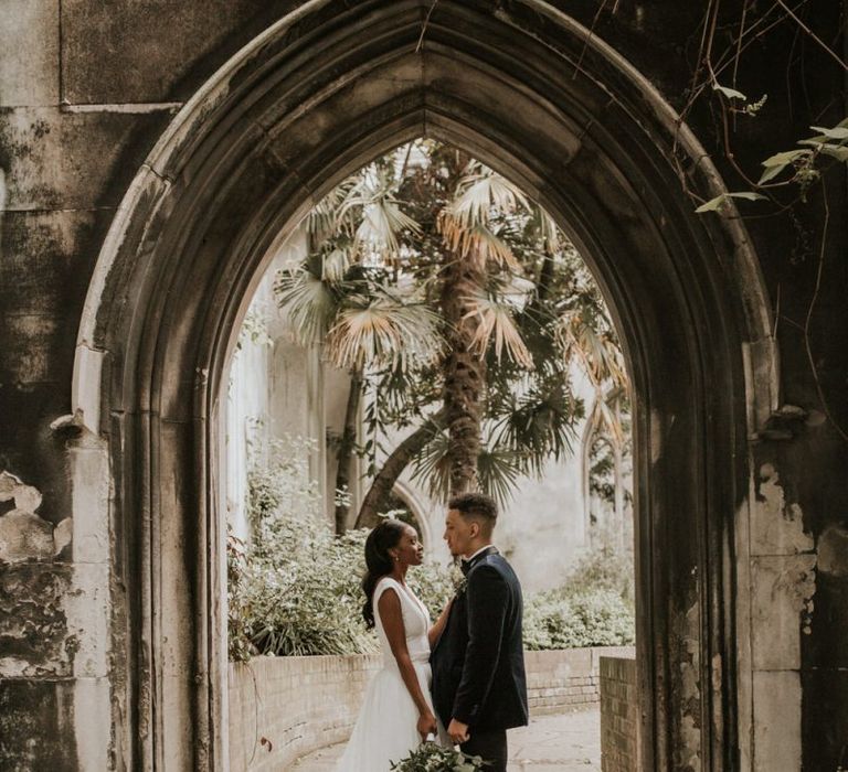 Botanical garden bride and groom portrait