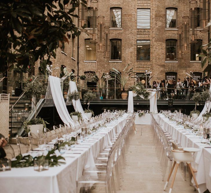 Stylish wedding reception on Devonshire Terrance 's rooftop