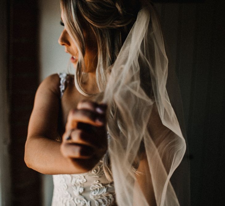 Barely There Veil For Bride // ImageBy Carla Blain Photography