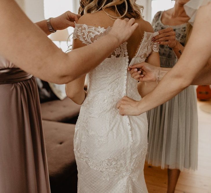 Bridal preparation at boho wedding