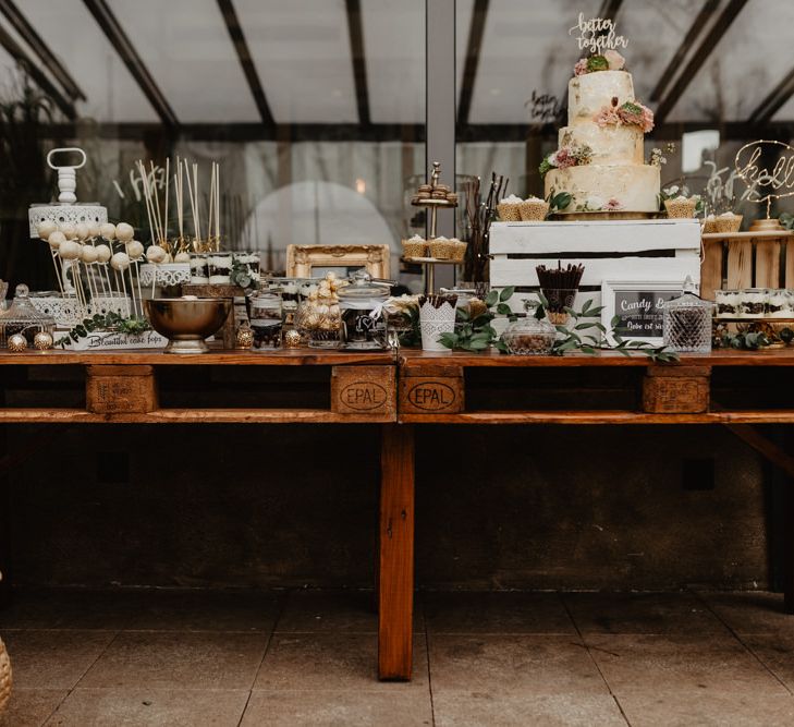 Dessert table with wedding cake at Germany wedding