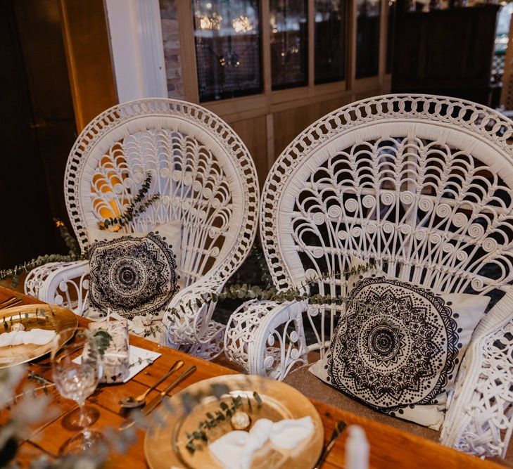 Peacock chairs for boho wedding in Germany