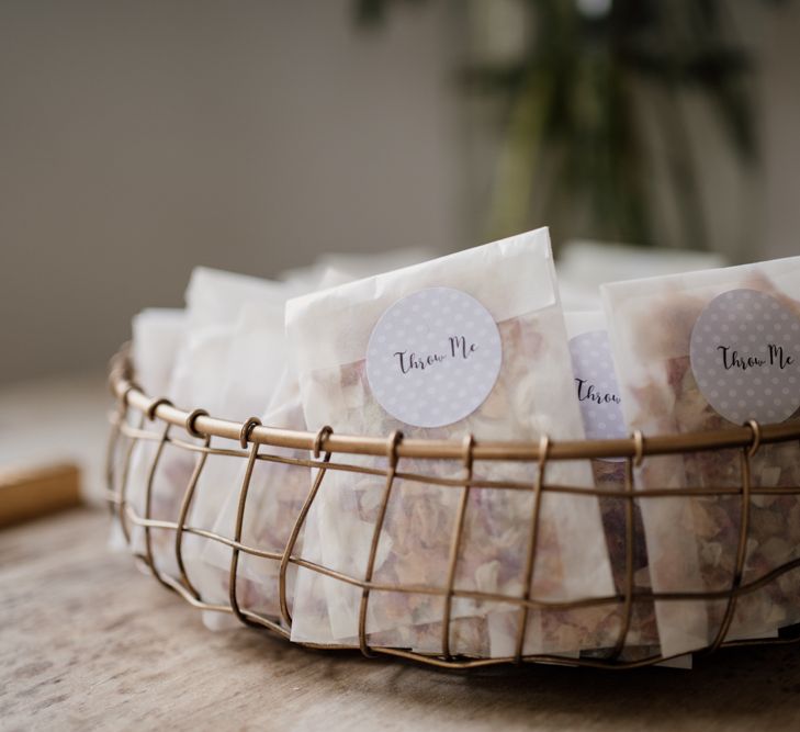 Individual confetti bags in wire basket