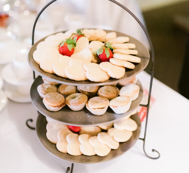 Minice pies for guests at Christmas wedding