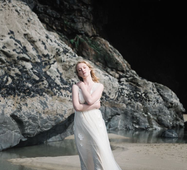 Bride in This Modern Love Bridal Lace Wedding Dress | Romantic Runaway Bride Wedding Inspiration at Chapel Porth beach in Cornwall, Styled by Boelle Events | Olivia Bossert Photography