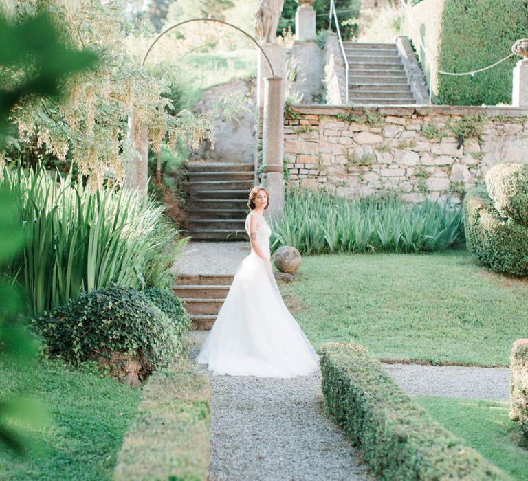 Bride in Lace Atelier Eme Wedding Dress