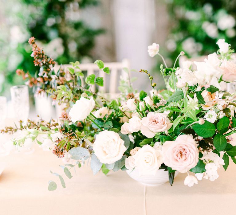 Top table wedding flowers for classic wedding