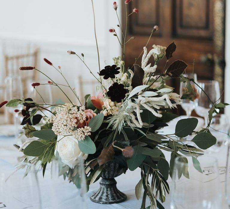 Minimalist Floral Centrepiece with Neutral Wedding Flowers