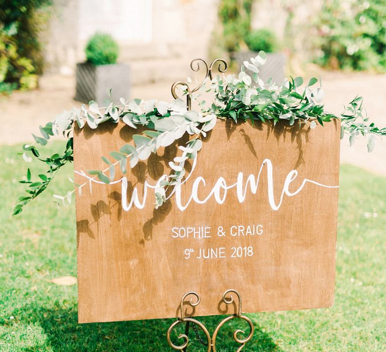 Wooden Welcome Sign For Wedding