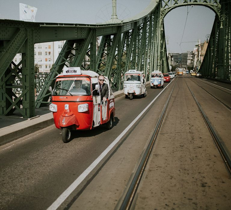 Tuk Tuk Wedding Transport | Budapest Wedding with Giant Bridal Bouquet, Tuk Tuks and Cadillac | Jágity Fanni Fotográfus