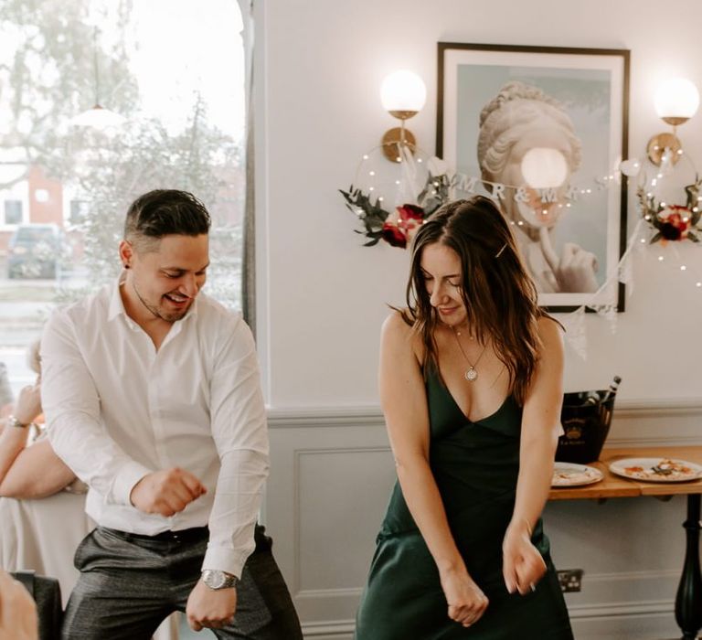 Spontaneous dance off's and Aperol spritz cocktails for intimate reception in London