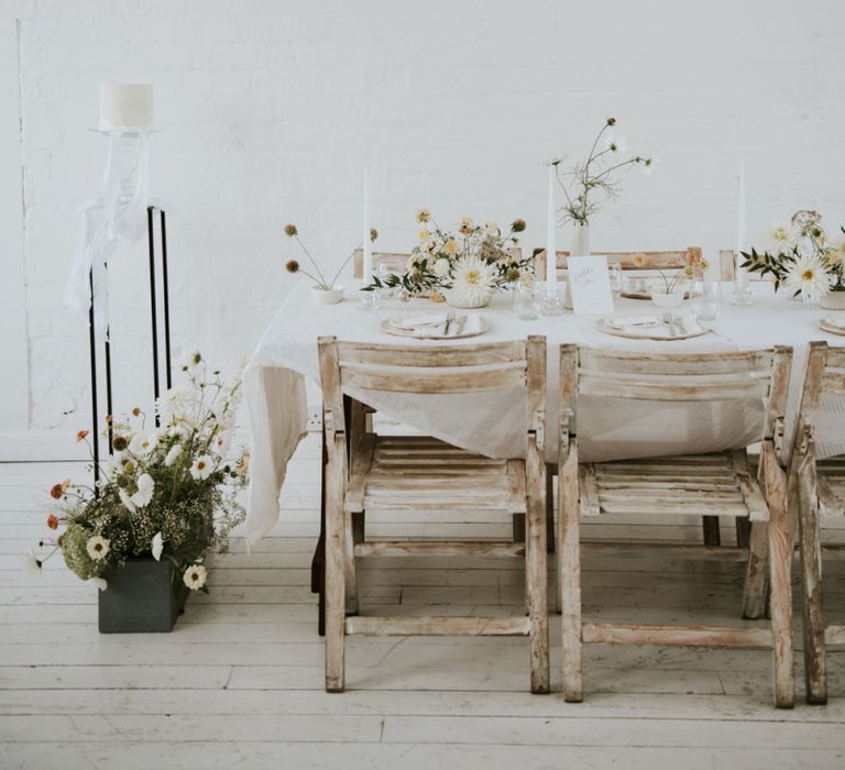 Intimate reception table for minimalism wedding