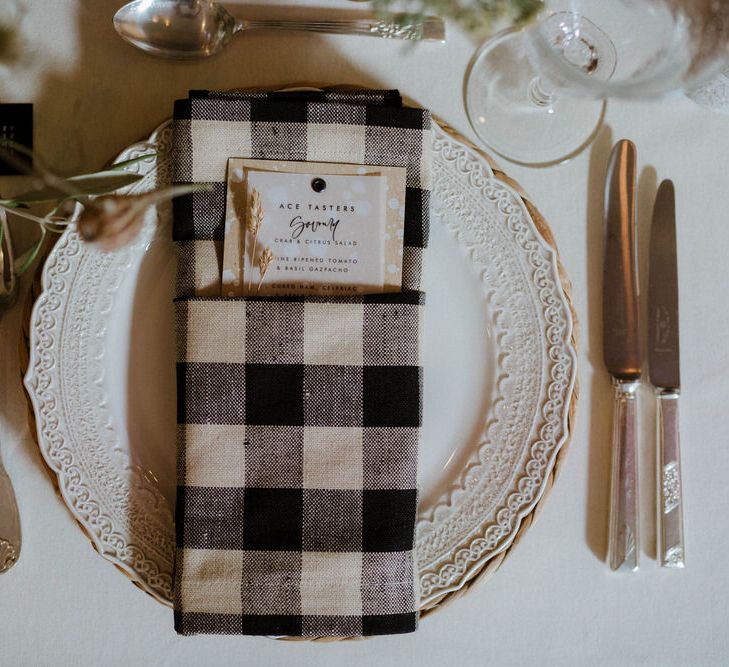 A City Picnic Inspired Table Scape For Wedding Styled By Knot And Pop // Image By The Curries