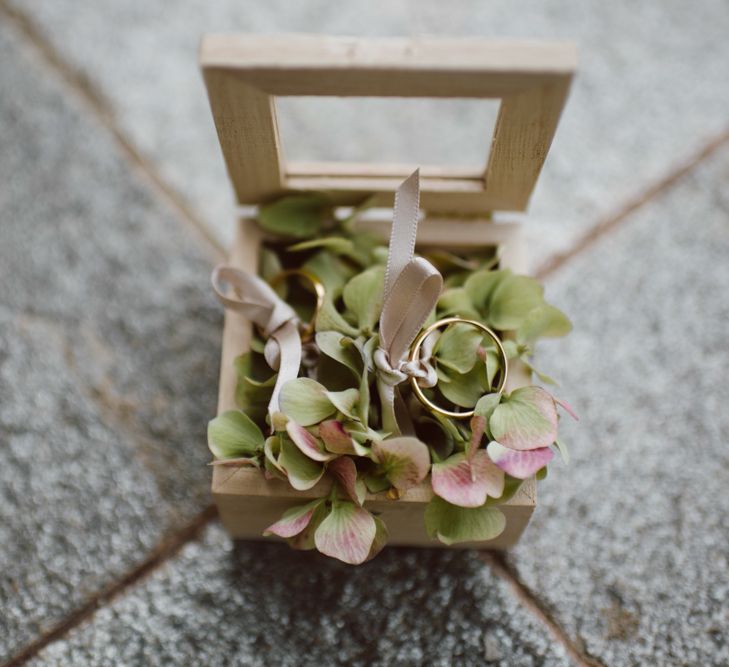 Wedding Ring Box | Green &amp; White Bohemian Wedding in the Rain at Castello di San Sebastiano da Po, Italy | Margherita Calati Photography | Second Shooter Carlo Vittorio