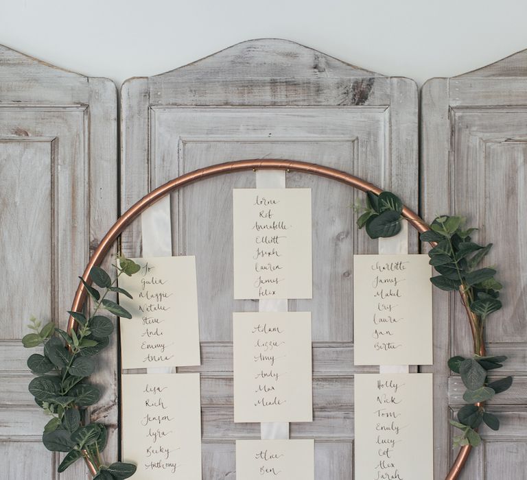 DIY Flower Hoop Wedding Table Plan