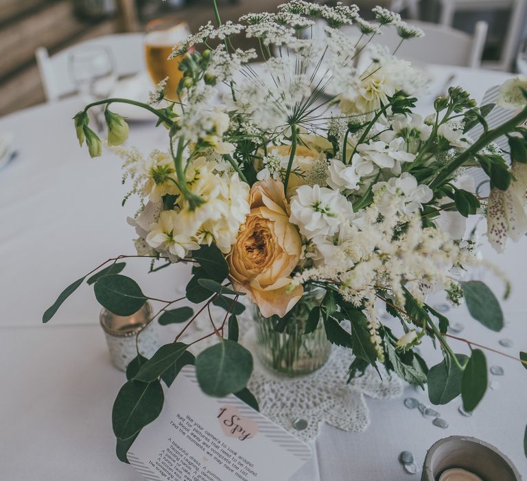 Peach &amp; Cream Wedding Flowers // Image By Ross Talling Photography