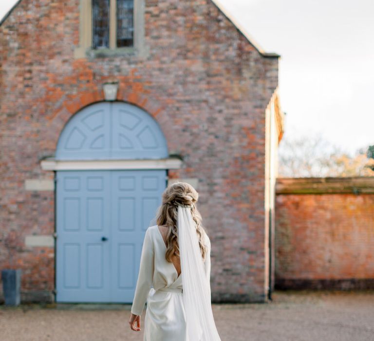 Bride with Half Up Half Down Hair and Long Veil