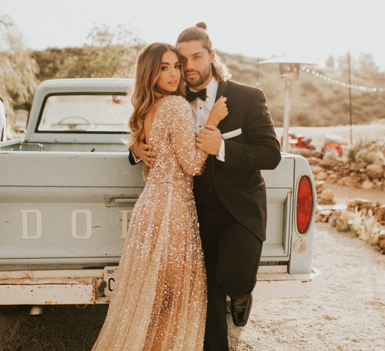 Vegas elopement with bride in sparkly wedding dress