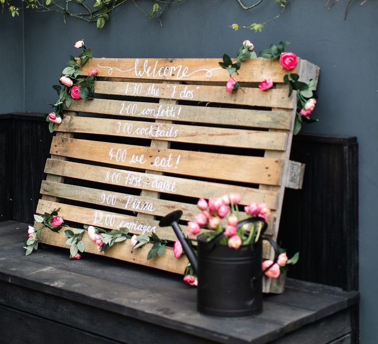 DIY Wooden Pallet Wedding Sign | Decor for a Outdoor Backyard or Barn Wedding with Rustic Details and Festoon Lighting