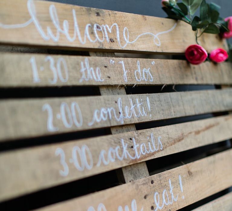 DIY Wooden Pallet Wedding Sign with White Brush Lettering | How to Draw on a Wooden Pallet