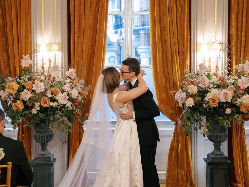 FREE bespoke bridal bouquet offer