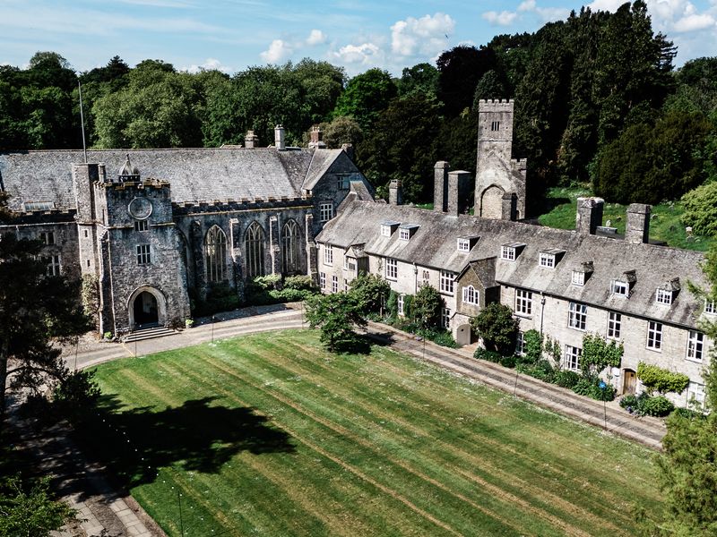 The Dartington Hall Mid-Week Elopement
