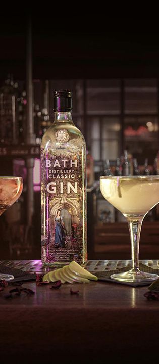 Gin cocktail masterclass hen do idea in bath