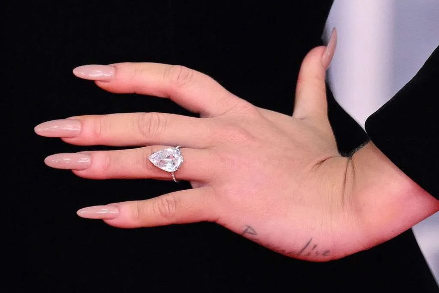 adele-engagement-ring