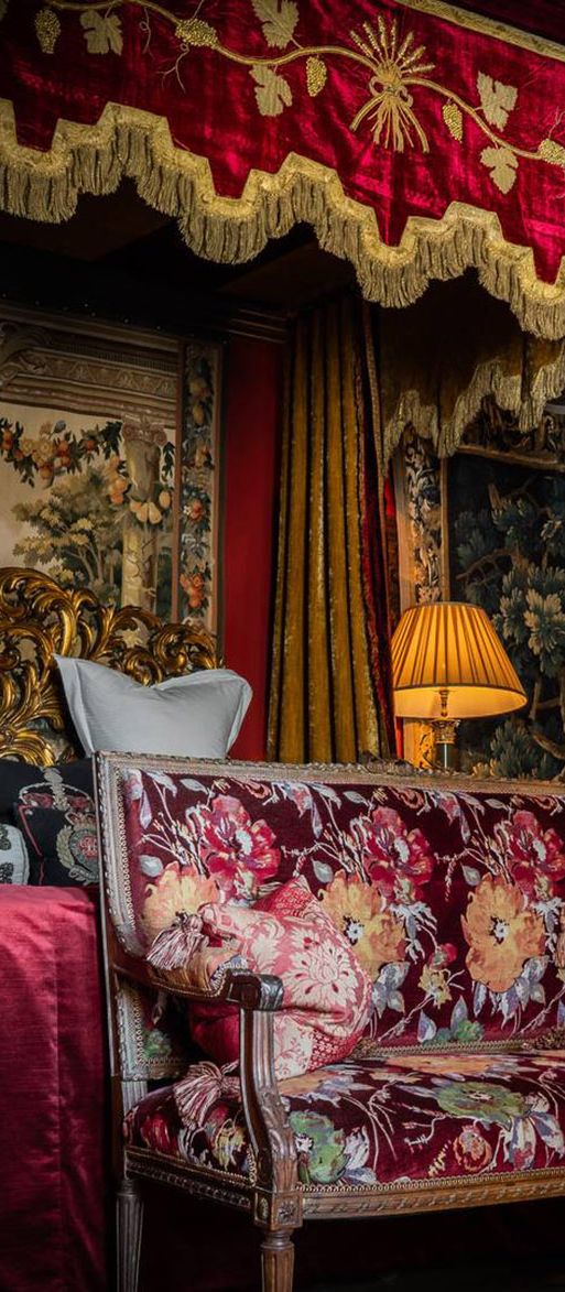 Gothic style hotel room at The Witchery by the Castle, minimoon destination in Edinburgh