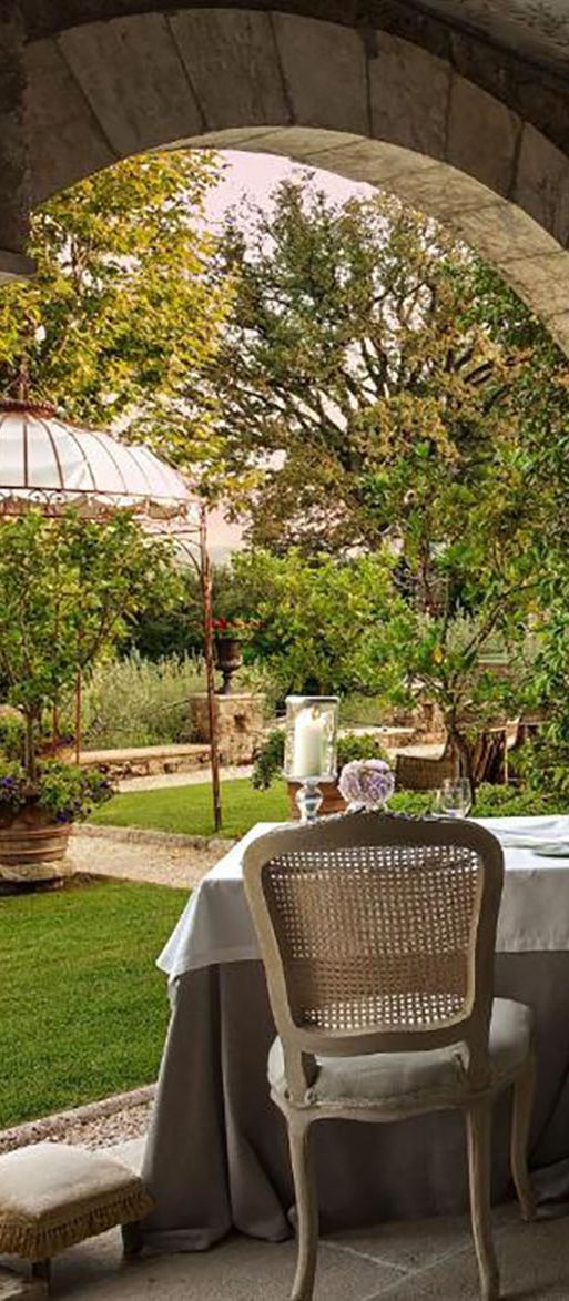Alfresco dining terrace at Tuscany minimoon hotel