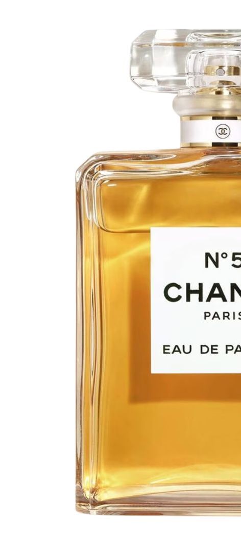 Chanel No. 5 Eau de Parfum bottle – a classic bridal fragrance choice for elegant and timeless wedding day perfume