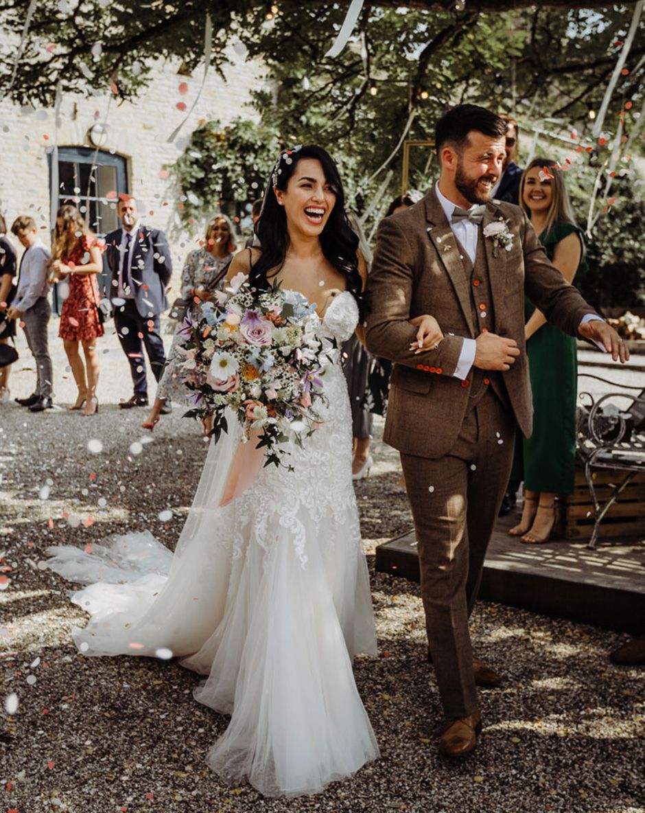 Lace And Tulle Wedding Dress at Rustic Wedding Rock My Wedding