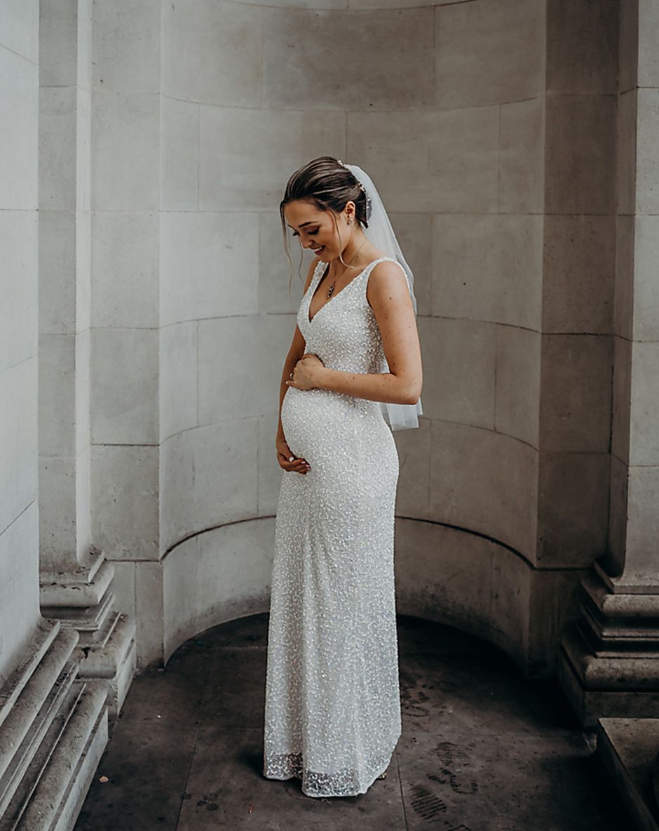 Unveiling The Best Maternity Wedding Dresses For Brides To Be Unveiling The Best Maternity Wedding Dresses For Brides To Be