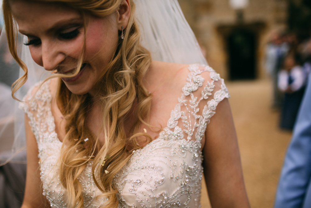 Diy Rustic Wedding At Sulgrave Manor With Maggie Sottero Gown