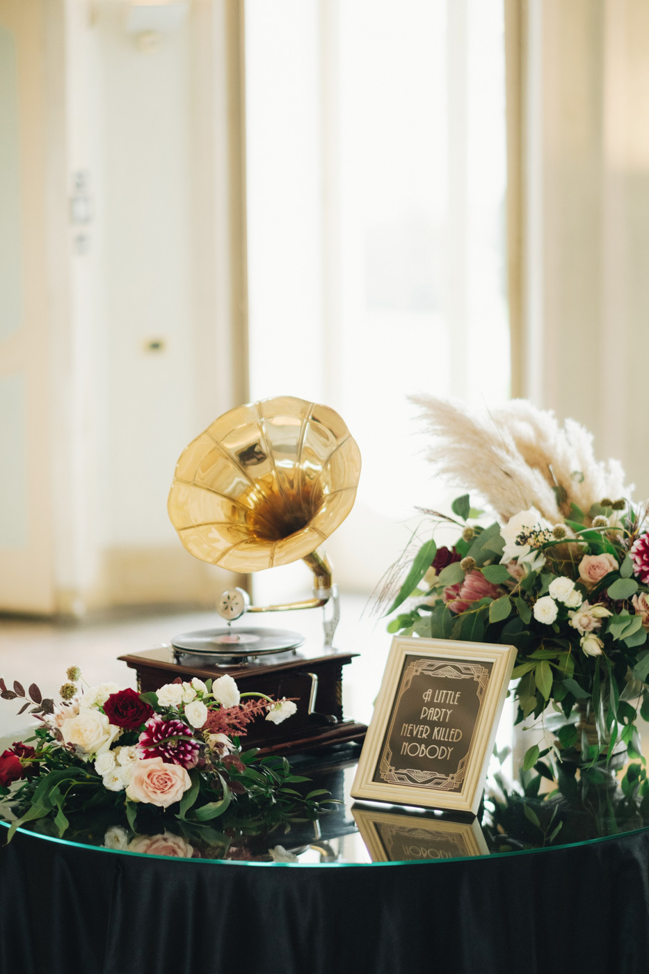 Glamorous Roaring Twenties Great Gatsby Inspired Wedding With Silk