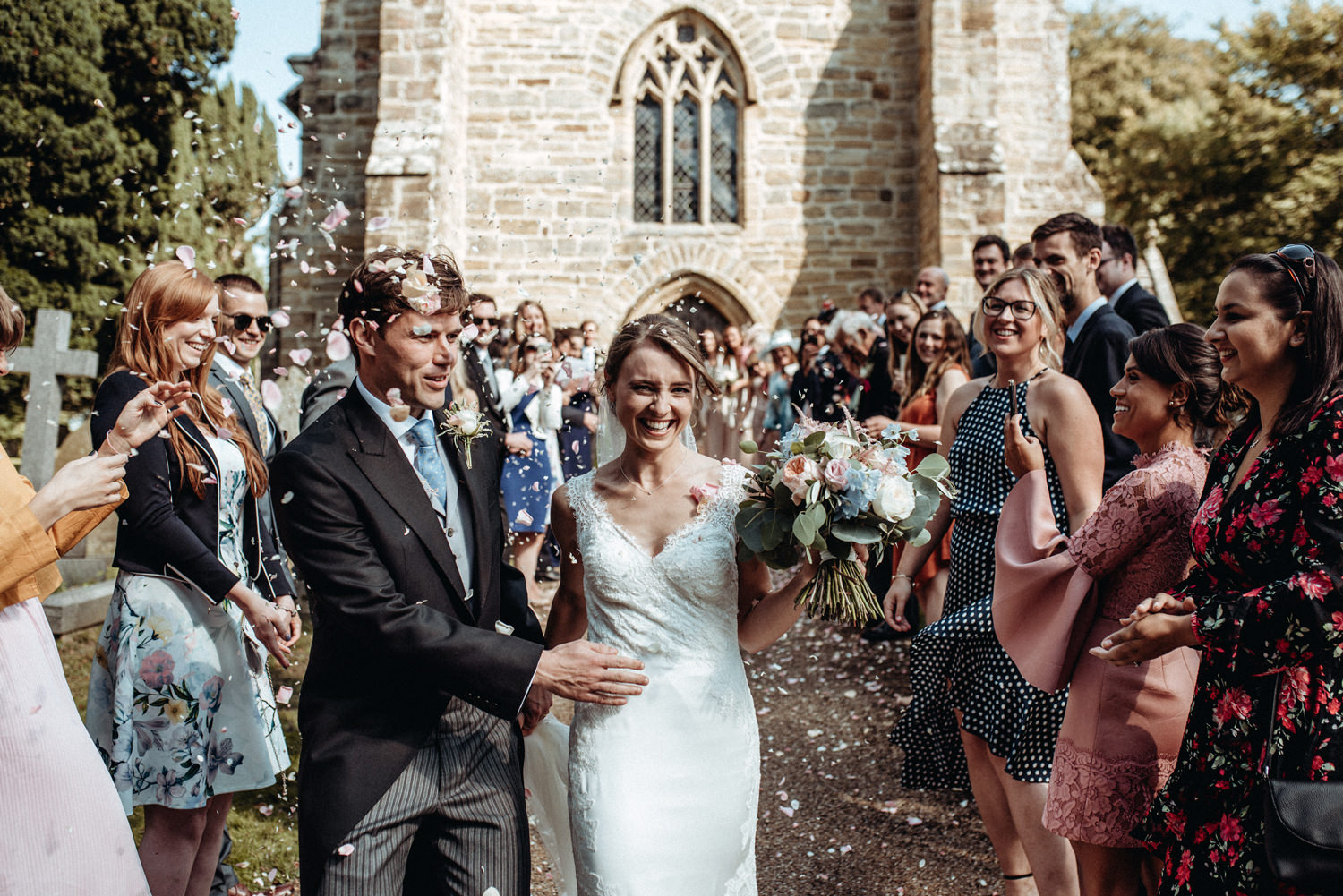 Country Wedding At Wadhurst Castle With Suppliers From Rmw The List